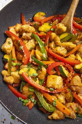  Wok-gebratene Schweinefüße mit Ingwer und Chili - Eine Symphonie aus knusprigen Texturen und scharfen Aromen!